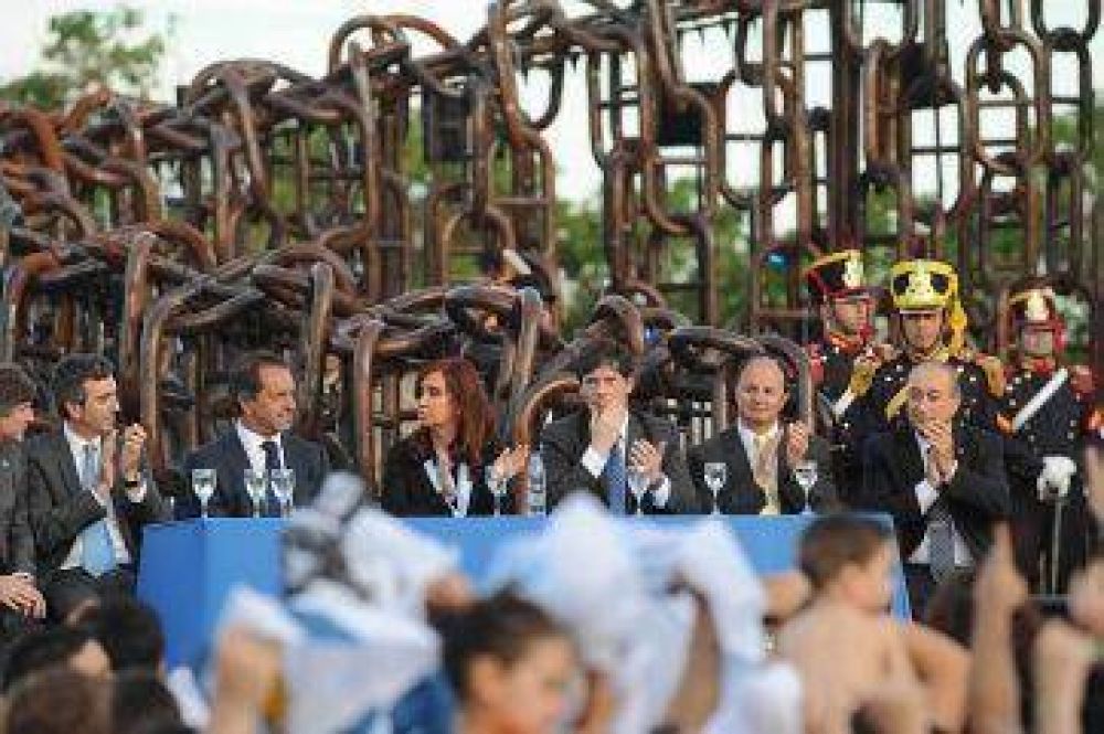 Scioli evit� hablar del paro y elogi� a CFK