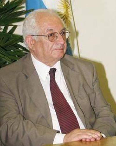Con nuevo ministro de Salud, asume el Gabinete de Zamora.