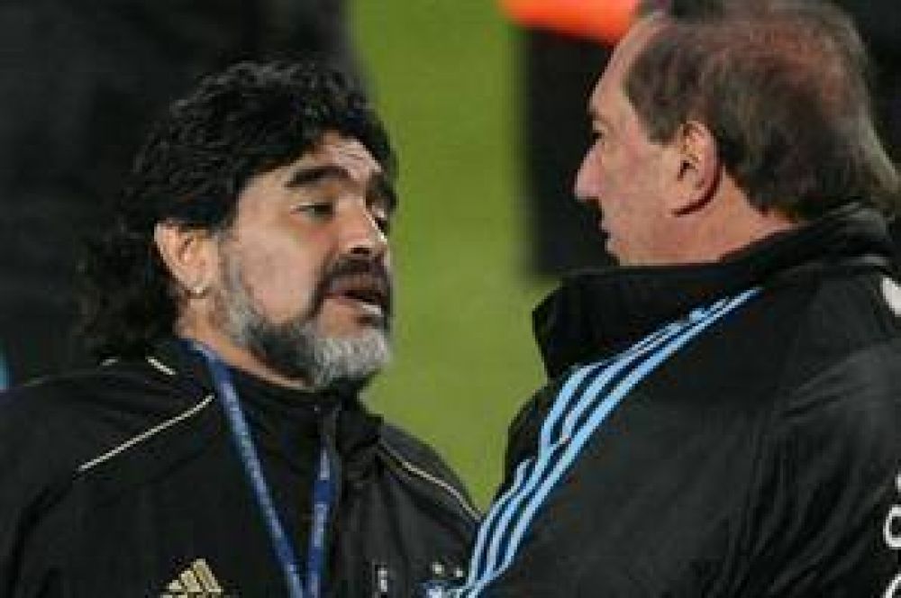 La Justicia archiv� una causa contra Maradona y Bilardo por entradas gratis en el Mundial