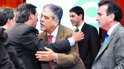 De Vido propuso la re-reelecci�n de Cristina: �Tenemos todo el derecho�