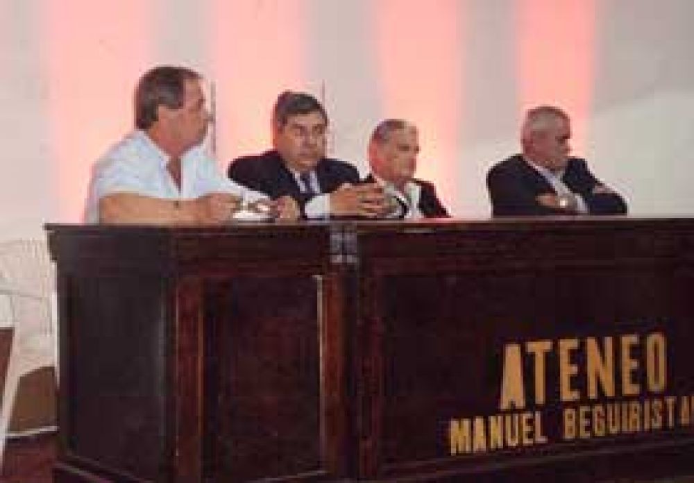 Asumieron nuevas autoridades en la Uni�n C�vica Radical de Avellaneda