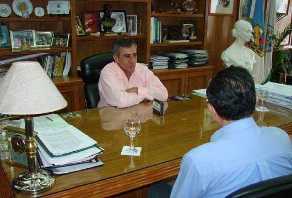 Malvinas Argentinas  "No distraernos de los problemas por una elecci�n"
