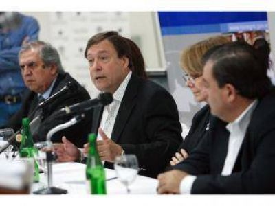"Las ciudades deben pensarse y son producto del consenso del gobierno y la poblaci�n" 