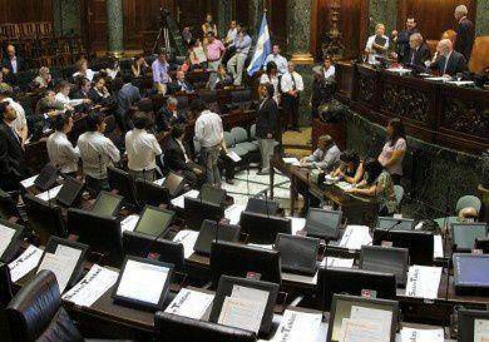 Legislatura: vuelven a postergar debate por el mega proyecto Comuna 8