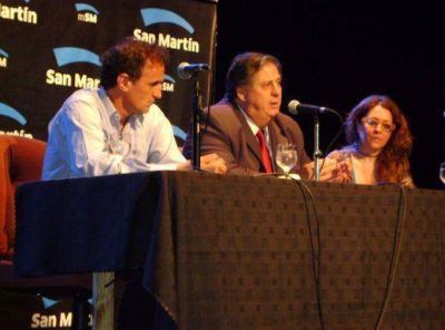 Collia: �La �nica expectativa que tengo es que Tres de Febrero siga disfrutando de Hugo Curto�