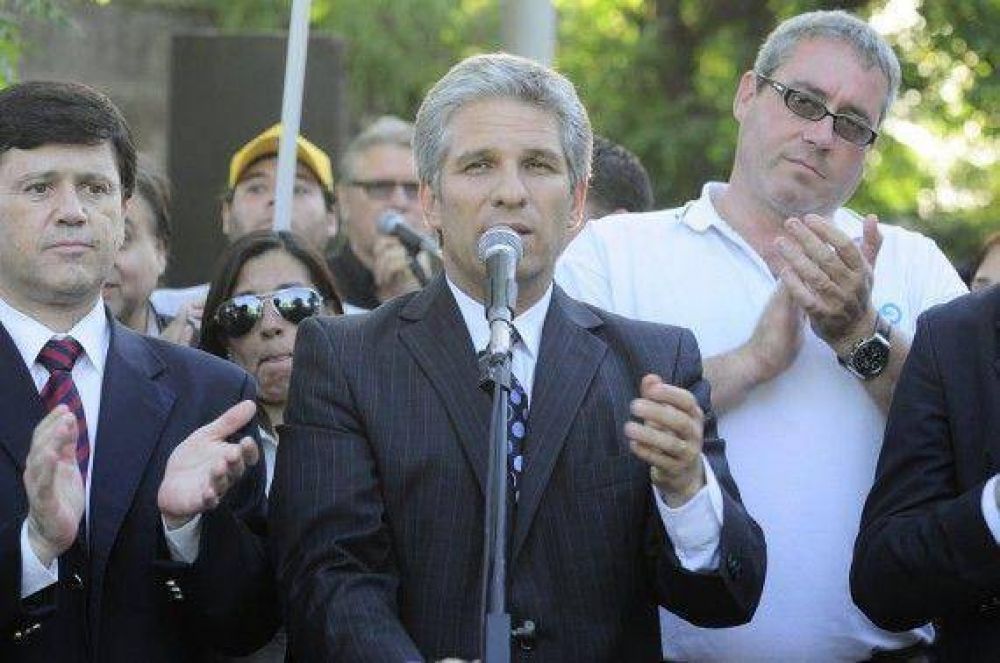 El Gobernador anunci� las asunciones de funcionarios 
