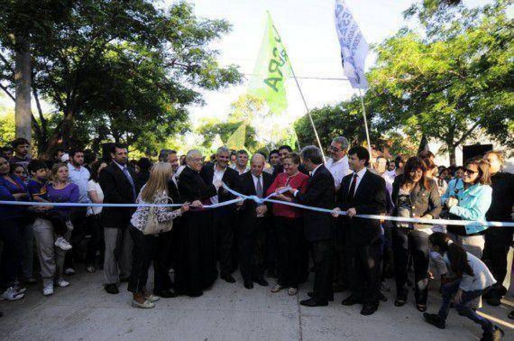 Ms cuadras de pavimento fueron inauguradas en Villa Mercedes