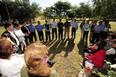 Los vecinos de los barrios de la zona Sur piden la puesta en valor del Parque IV Centenario