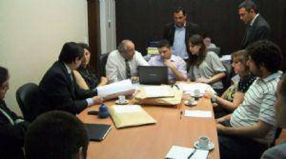 Licitaci�n para la compra de ambulancias