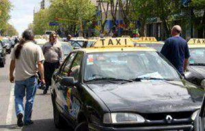 Taxistas no consiguieron aumentar la tarifa