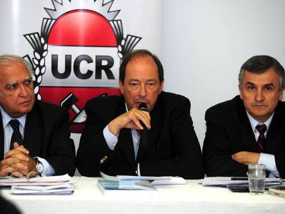 Llega a San Juan el senador Ernesto Sanz para impulsar la UCR local 