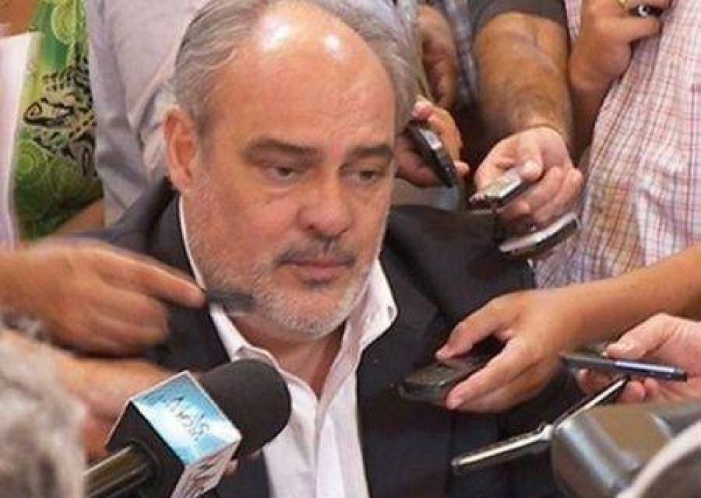 Colombi considera que luego ir�n por el Ejecutivo