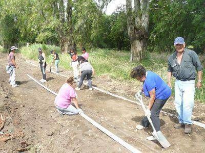 Avanza la senda peatonal  que desde Fuerte Federaci�n  llega hasta el r�o