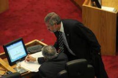 Tratan hoy un Presupuesto que no detalla los gastos legislativos 
