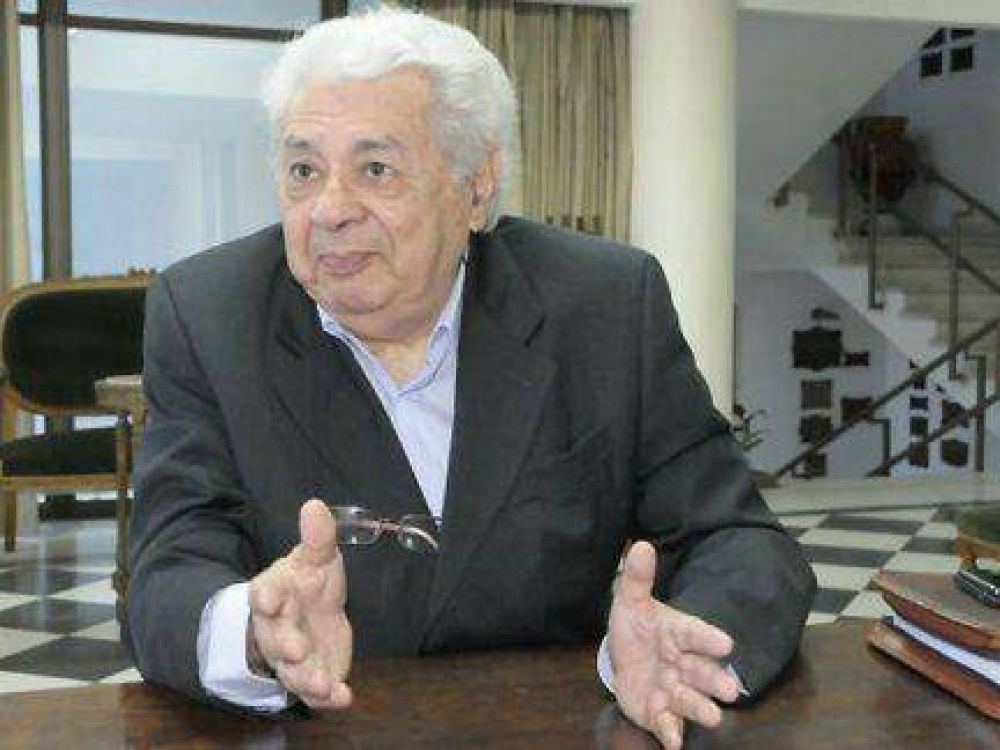 "Aunque no lo pueda probar, se sabe que hay conexiones entre el poder pol�tico y la Justicia"