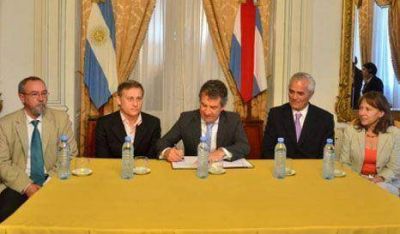 Entre R�os y Carlos Paz, unidas por un convenio de cooperaci�n