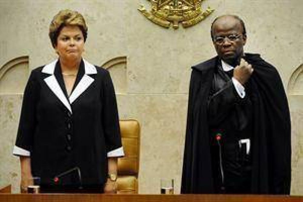 El primer presidente negro de la Corte cautiva a Brasil