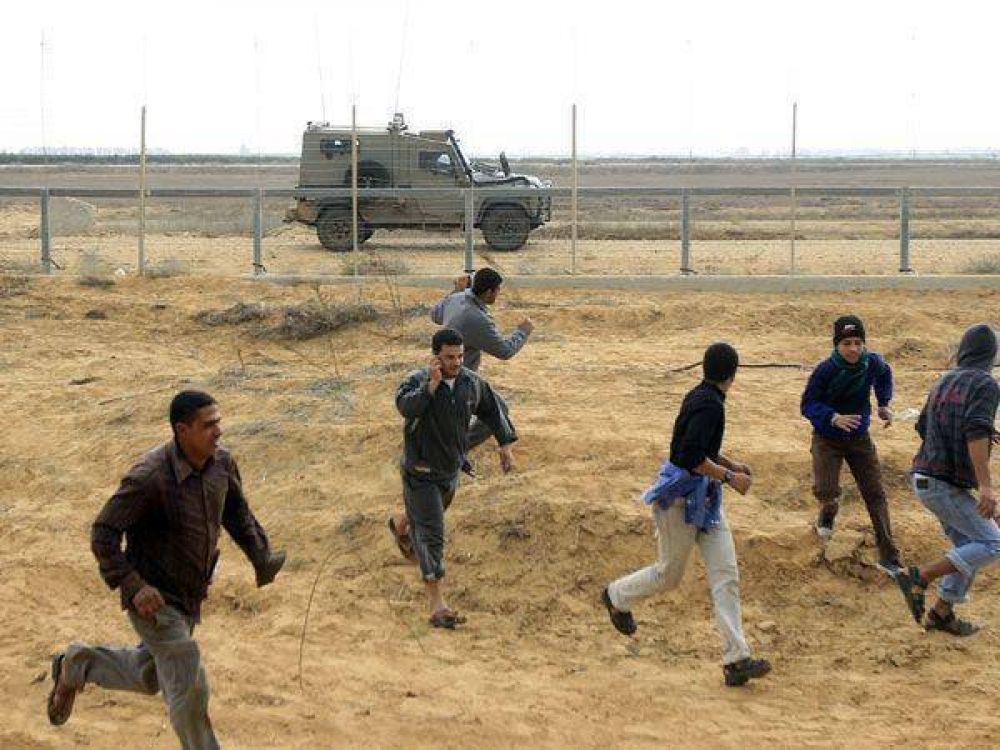 La muerte de un civil palestino en la frontera hace peligrar la tregua en Gaza