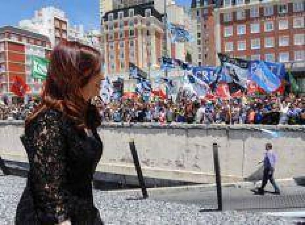CFK: "Si no aflojan ustedes, yo tampoco voy a aflojar"