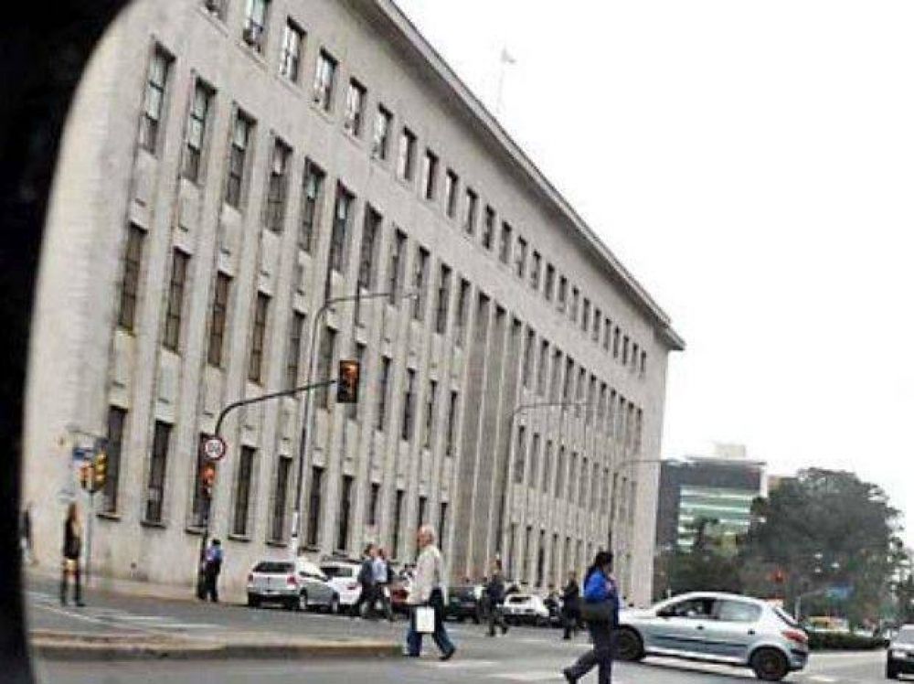 El juez suspendido hizo 56 movimientos sospechosos por un mill�n de pesos
