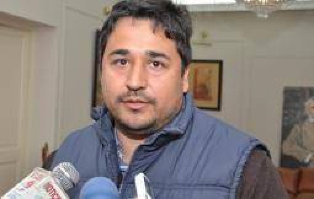 Intendente bederista sali� con los tapones de punta contra Edelar 