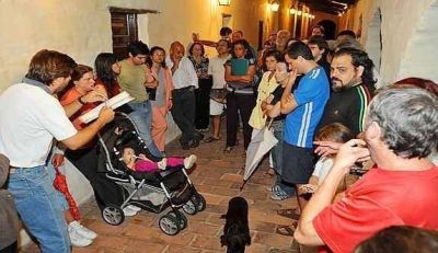 Villa Warcalde, con los pozos secos y a�n sin agua potable