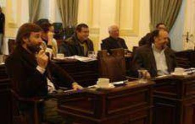 Para Vidal es muy probable que el bloque del PJ se divida.