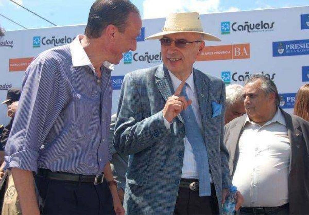 Gorosito estuvo presente en la inauguraci�n de la Expo Ca�uelas