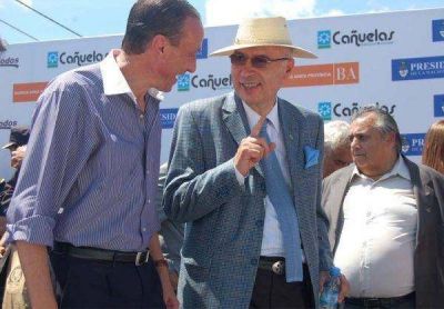 Gorosito estuvo presente en la inauguraci�n de la Expo Ca�uelas