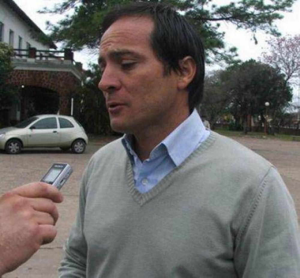 Esp�nola sigue quejoso por las acusaciones de la UCR