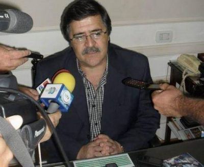 El ministro Vaz Torres "atendi�" a Camau