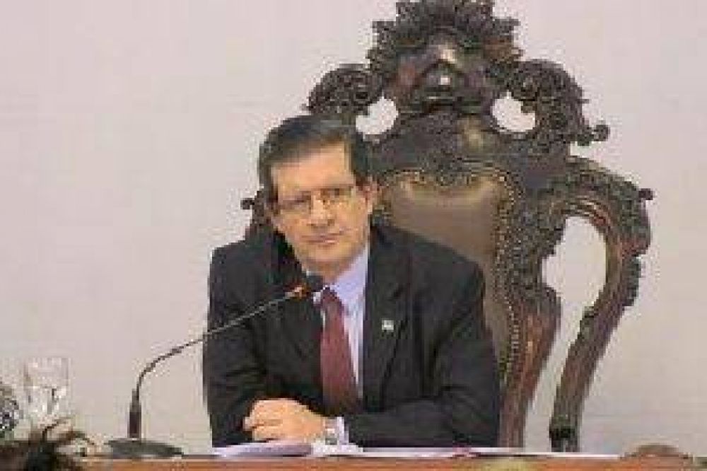 Colombi y Rub�n pegaron duro en contra del proyecto de intervenci�n