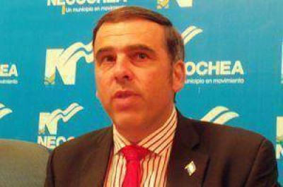 El Concejo suspendi� a Tellechea pero �l aclar� que s�lo acatar� la decisi�n de la corte