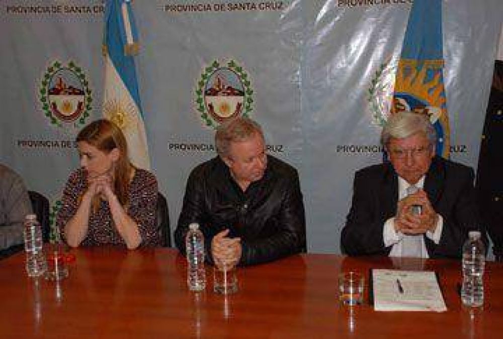 Se abrieron sobres de licitaciones para escuelas t�cnicas