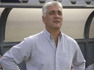 Sorprendi� De Felippe: Lema como lateral derecho