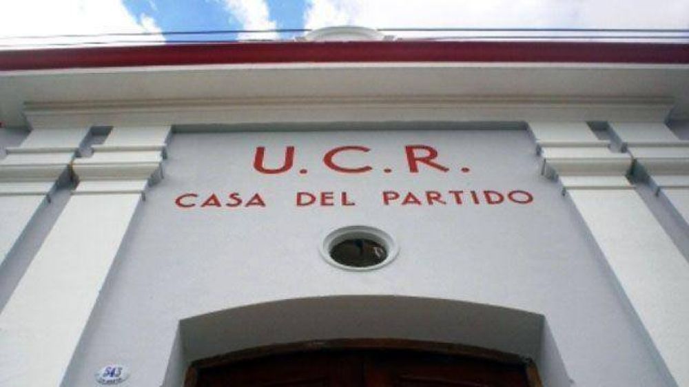 Interna radical: la UCR, mal que le pese a Benedetti, no es una empresa en alquiler 