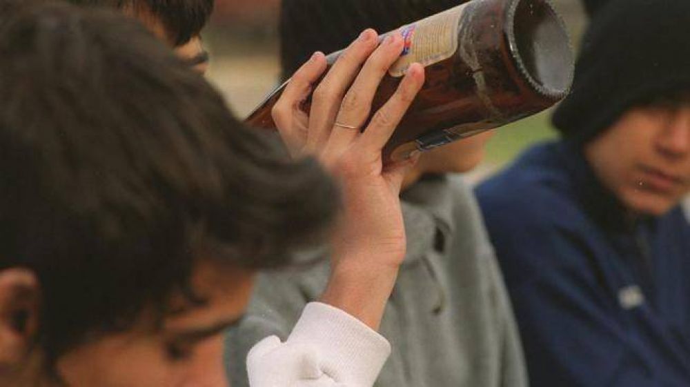 Hay alcohol y marihuana desde la primaria