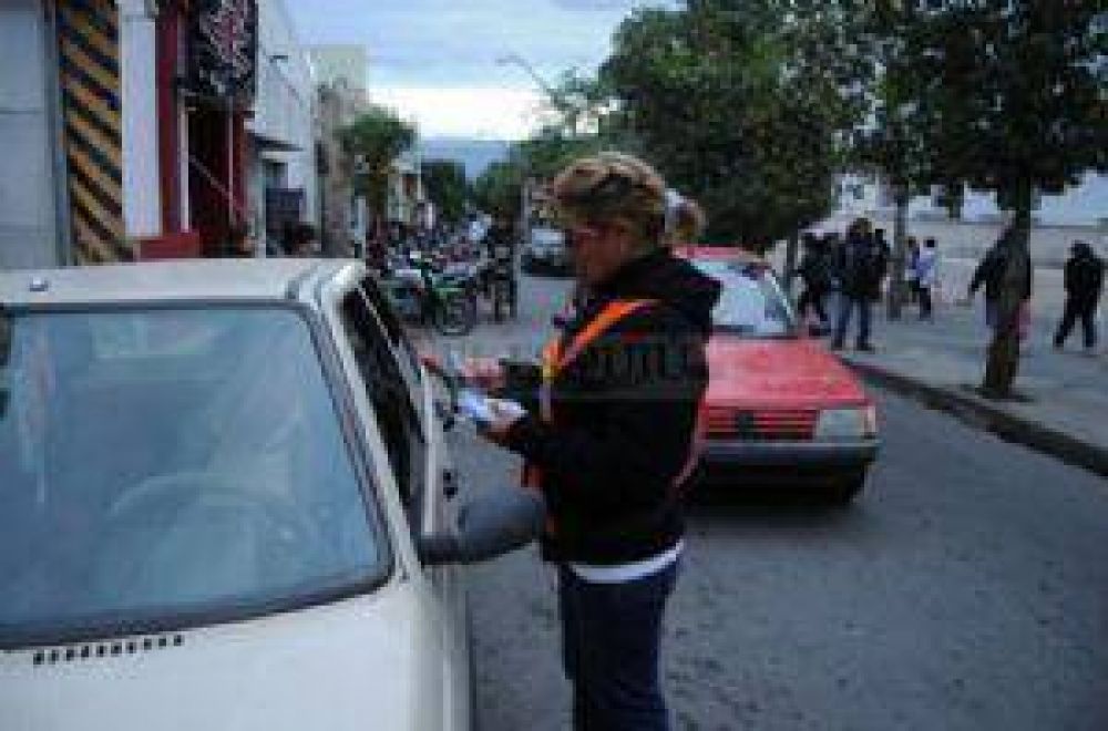 Estacionar en el centro costar� 3 pesos