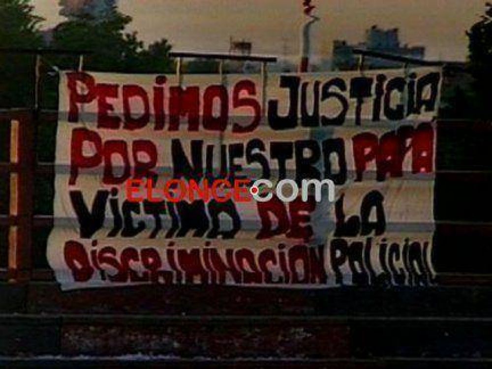 La Barra Fuerte de Patronato no estuvo en el Grella, pero pidi� justicia para Barrientos