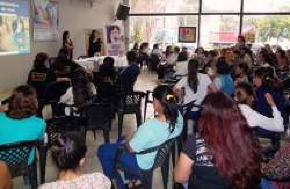 La UP particip� del Primer Encuentro de Mujeres Sordas	