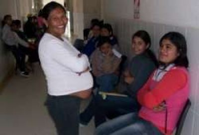 Promueven el cuidado bucal en embarazadas y beb�s