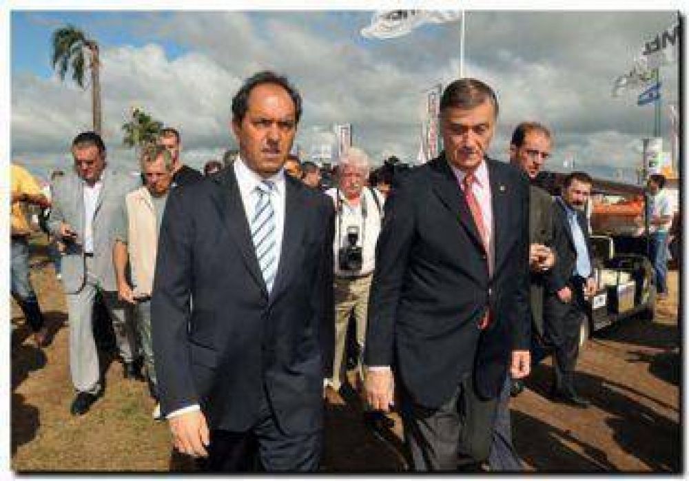 Binner le pone fichas a Scioli 2015
