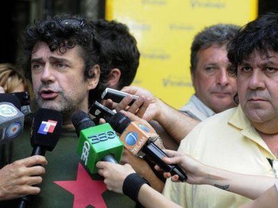 Denuncian medidas "antisindicales" en el proyecto de traspaso del subte
