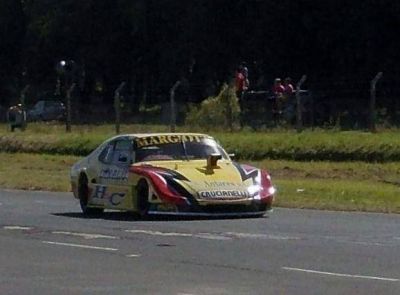  Supercar: el "Vasco" Zub�a hizo el mejor tiempo en el aut�dromo Parque de Santa Rosa
