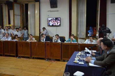 EN LOS PR�XIMOS D�AS: El FAP y la UCR ir�n a la justicia por la fallida privatizaci�n del cobro de tasas