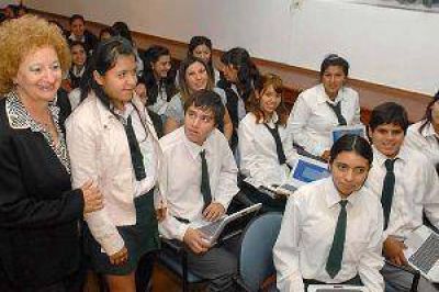 Santiago del Estero buscar� sancionar su propia ley de voto optativo para los j�venes