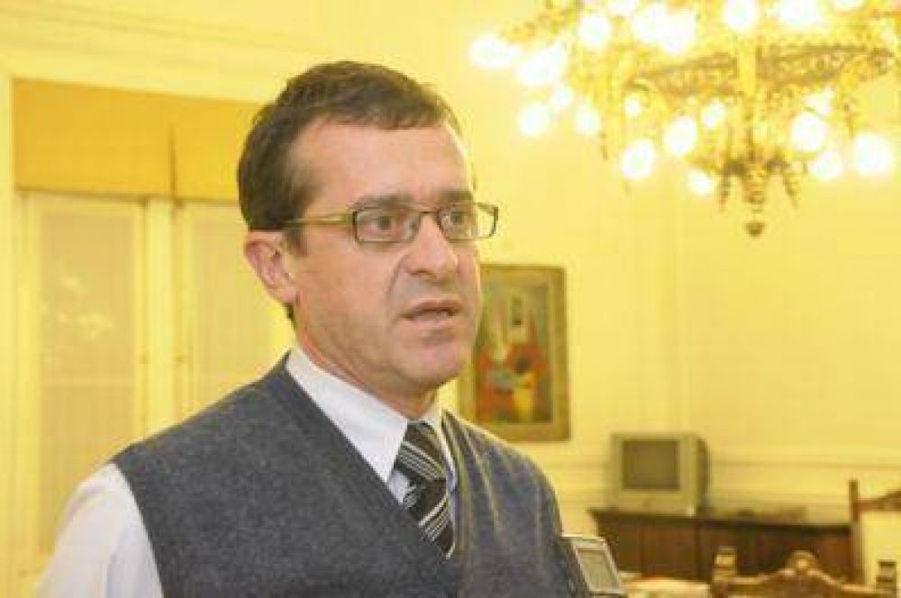 Tironean de la misma frazada corta