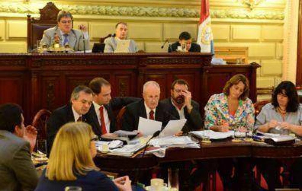 Por el principio de inocencia