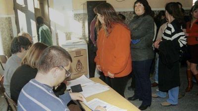 Hoy la UCR tiene internas en tres ciudades de Chubut