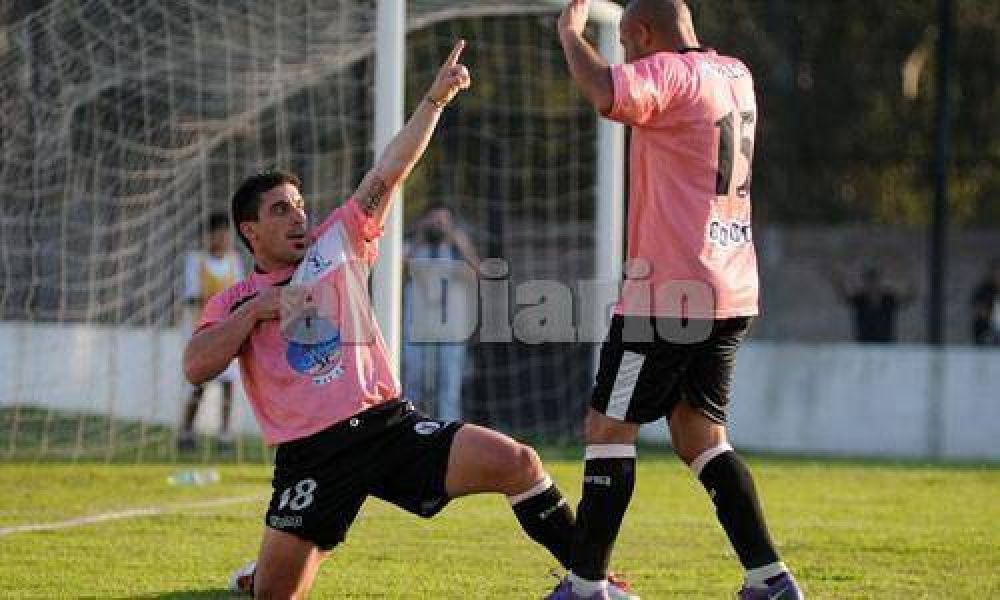 Con dos goles de Fonzalida F�nix es puntero al menos hasta la noche